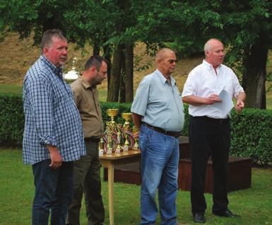 Kamarai Hírlevél SÓLYOM-KUPA 2018 Győr-Moson-Sopron Megyei Vadász-Lövész Bajnokság (Mosonmagyaróvár, 2018. június 9.) Láng Rudolf (SÓLYOM) emléktáblájának megkoszorúzásával indult el a 20.