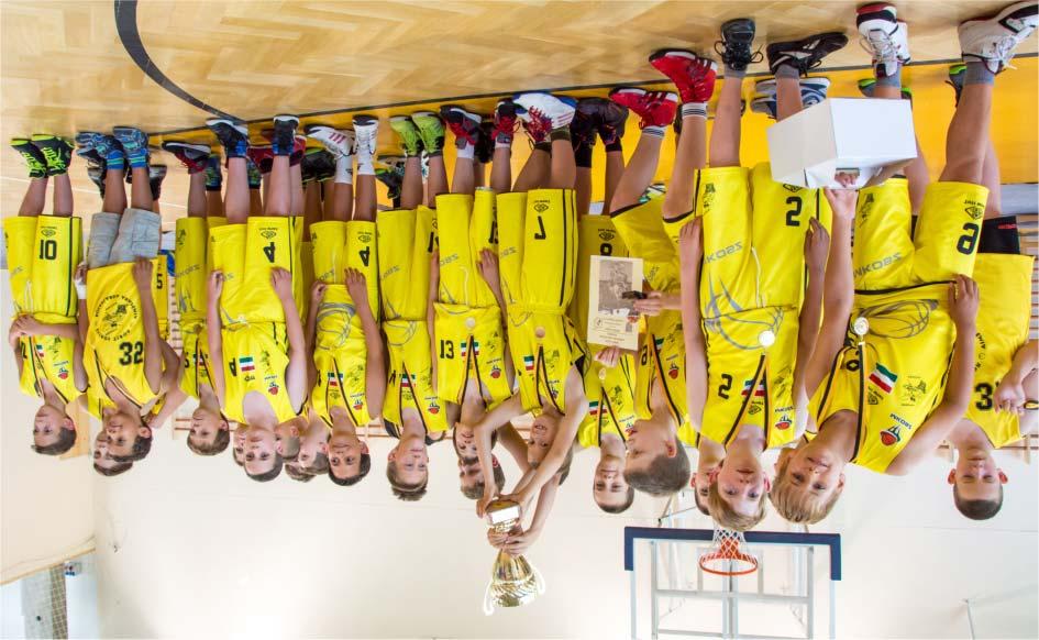 Kedves Darazsas Kosarasok! Kedves Sportbarátaim! Szeretettel köszöntöm Önöket, köszöntelek Benneteket ezen a szép, kerek évfordulón.