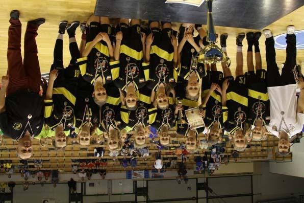 sportágat, hiszen az iskola testnevelõi oktatják 1 4. osztályokban a Kosárpalánta programot, valamint a felsõbb osztályoknak már speciális sportági képzést is tudnak adni.