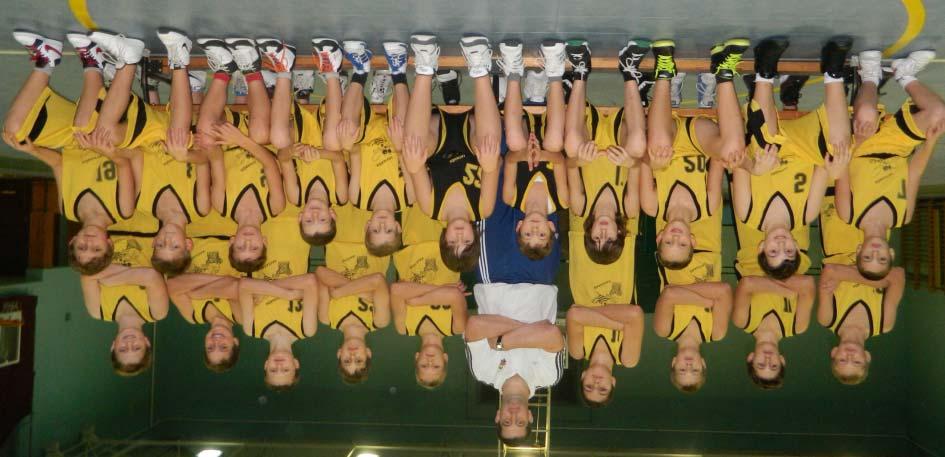 U12 U13 fiú csapat Álló sor (balról): Schima Domonkos, Juhász Gergõ, Köppe Márk, Rozs Máté, Major Botond, ifj.