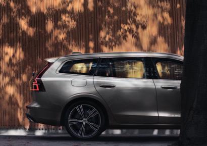4 I VOLVO TÉLI GUMIK VOLVO TÉLI GUMIK I 5 GUMIABRONCS, AMELY 7 FOK ALATT LÁGY MARAD KIVÁLÓ TAPADÁS, KIVÁLÓ MEGJELENÉS MI A HELYZET A NÉGYÉVSZAKOS GUMIABRONCSOKKAL?