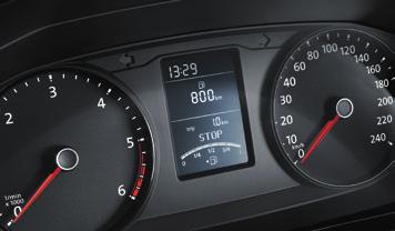 tartalmazza a Start-stop rendszert is. 01 Start-stop rendszer. Üres fokozatban és felengedett tengelykapcsolópedál mellett automatikusan kikapcsolja a motort, például piros lámpánál.