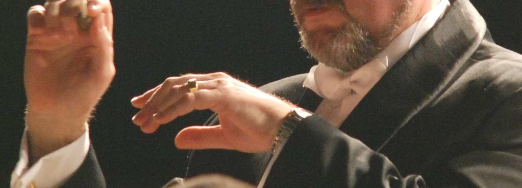 Vallom az elsı mősorszám címével: Viva la Musica = Éljen a zene! Ezzel a diadalmas jelszóval zendültek meg a hangszerek; a várakozó csendbe lendületet vitt és hangulatot.