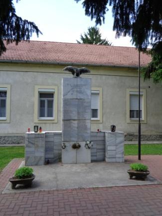 Települési örökségvédelmi hatástanulmány 51 Szentlőrinc, Pécsi