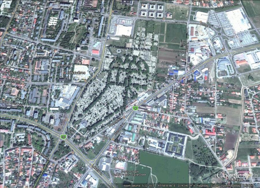 és így jobban igazodik a helyszínhez is. Természetesen vagy a felületképzéssel, vagy rátett, de jóval kisebb (és így jóval olcsóbb) kőtáblákkal a hatás tovább fokozható.
