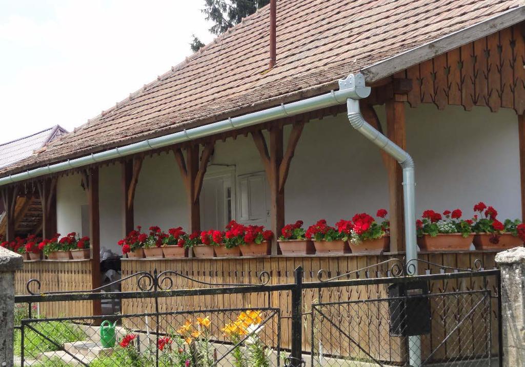 között.