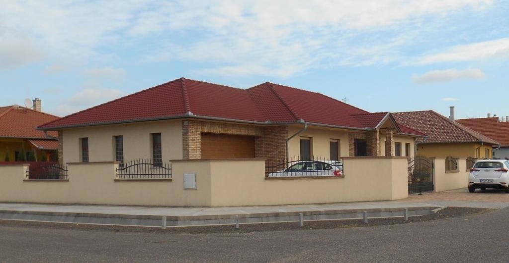 lakóházai