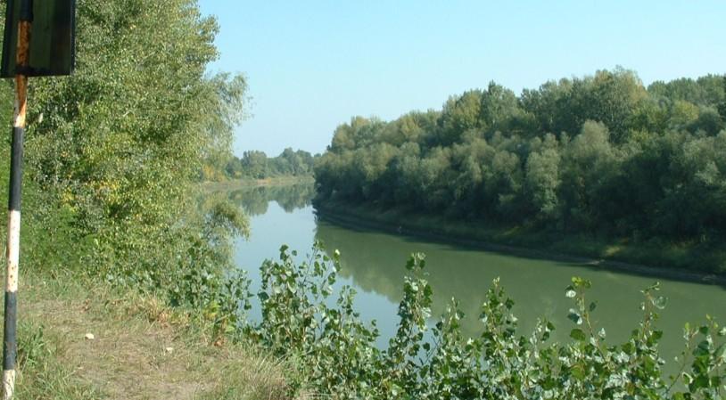 2 Tiszakécske bemutatása A kiemelkedő turisztikai-, idegenforgalmi értéket képviselő Tisza partját galériaerdők szegélyezik, mely a Közép-Tiszai Tájvédelmi körzet része.