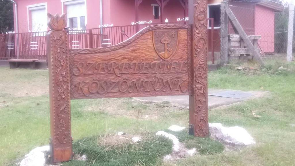 Hirdető berendezések, információs táblák Fontos, hogy a jövőben