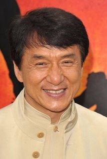 Jackie Chan Jackie Chan hírnevét a magas szintű harctudása, komikus szerepei, veszélyes kaszkadőrmutatványai alapozták meg.