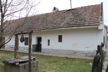 Ők nevezték Palersdorfnak a horvát Bizonját, a magyar Bezenyét, amely a szláv bodza szót rejti magában.