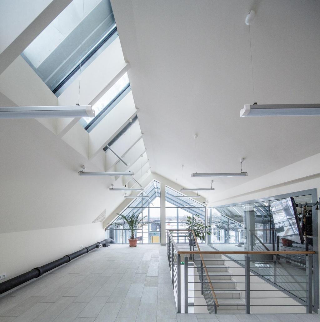 Slideable building