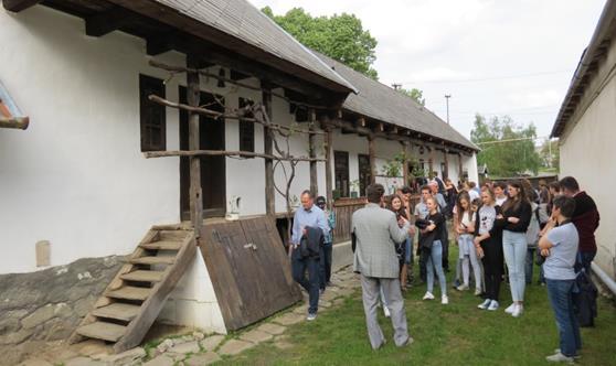 Itt megismerkedhettünk a híres beregi szőttes készítésének