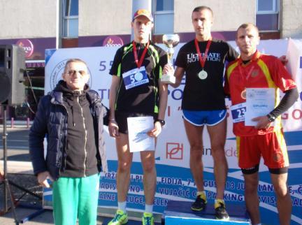 Najbolji seniori sa Milanom Madžgaljem Najbolje seniorke sa Miloradom Vuletićem Najmlađi učesnik trke Jovan Miladinović