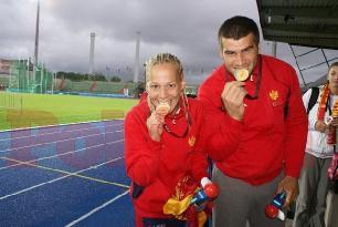 godine zlatne medalje na 15. Igrama malih zemalja Evrope u Luksemburgu. Perunović je u trci na 10.