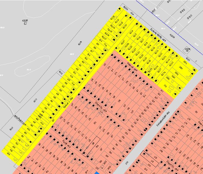 4 Eltérő karakterű településrészek ÚJABB FALUSIAS KARAKTERŰ TERÜLETEK A Katona József és Szalvay Mihály utcák karaktere, az épületek megformálása, architektúrája az 1980-as évekre jellemző.