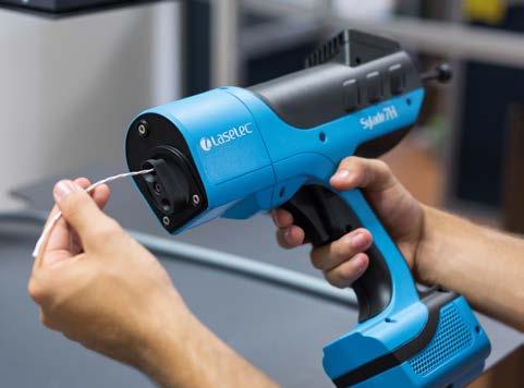 Maximálisan 7 mm átmérőjű vezetők dolgozhatók fel. A gép egyszerű kezelhetőségével is kitűnik. Innovációs díjjal kitüntetve az első lézeres kézi csupaszító, a Sylade 7H.