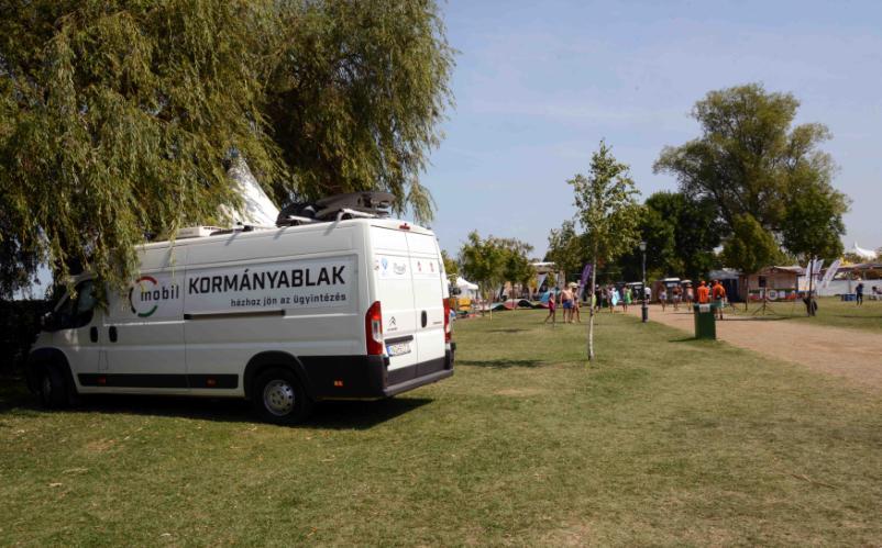 Strand Fesztivál Kormányablak busz a Strand Fesztiválon Somogy Megyei Kormányhivatal és a Nemzeti
