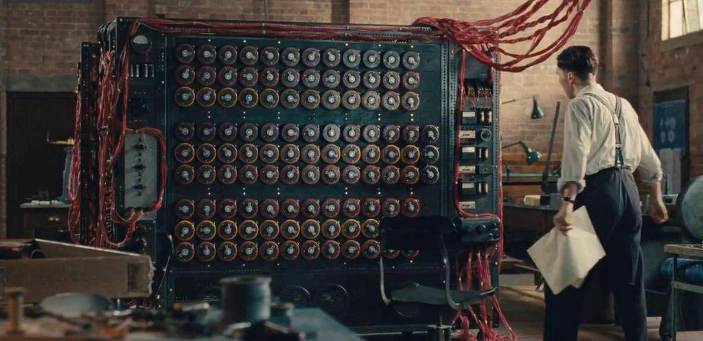 elektroncsöves digitális gépek (1943-1958) ABC (Atanasoff - Berry Computer): egy elektronikus gép prototípusa, 1939 (Iowa) Colossus: Alan Turing, a német Enigma titkosító gépek Lorenz kódjának