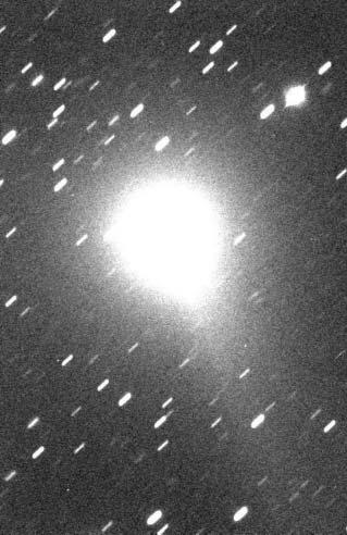326 Meteor csillagászati évkönyv 2010 A C/2007 W1 (Boattini)-üstökös 2008. augusztus 7-én.