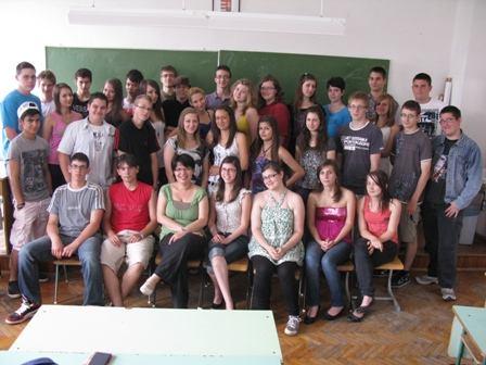 OSZTÁLYAINK Szécsi Andrea osztályfőnök Ágoston-Császár Enikő Andrasity Anita Antal Imre Berta Boglárka Czár Valentin Csátaljay Martin Deli Leila Dujmov Zsanett Edina Fehér Dorina Forgó Nóra Füri