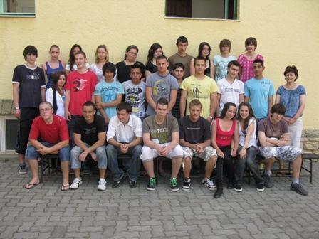 OSZTÁLYAINK Feketéné Nagy Ibolya osztályfőnök Aladzsity Evelyn Aladzsity Marietta Áron Gábor Czakó Attila Fujsz Márió Gertner Róbert Hetényi Fanni Illés István János Kákonyi Róbert Kancsár Tamás