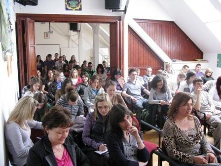 A TANÉV ESEMÉNYEI TISZTA BAJÁÉRT! 2011. MÁRCIUS 24. Civil szervezetek összefogása révén Tiszta Bajáért! mozgalom indult a városunkban.
