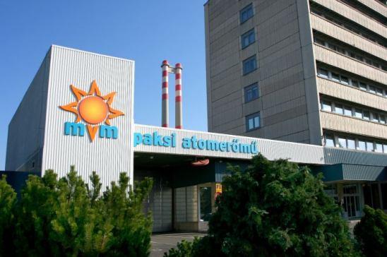 A TANÉV ESEMÉNYEI A 11. ÉVFOLYAM ÜZEMLÁTOGATÁSA PAKSON 2011. MÁJUS 16.