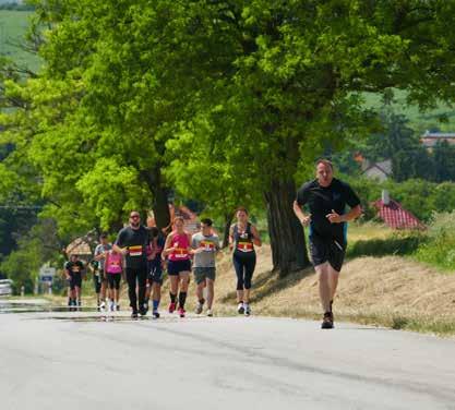 Prvé 2 kilometre prebiehajú v miernom stúpaní, čo mnohí