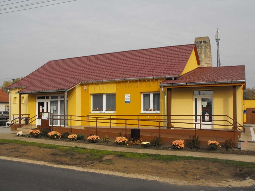 39