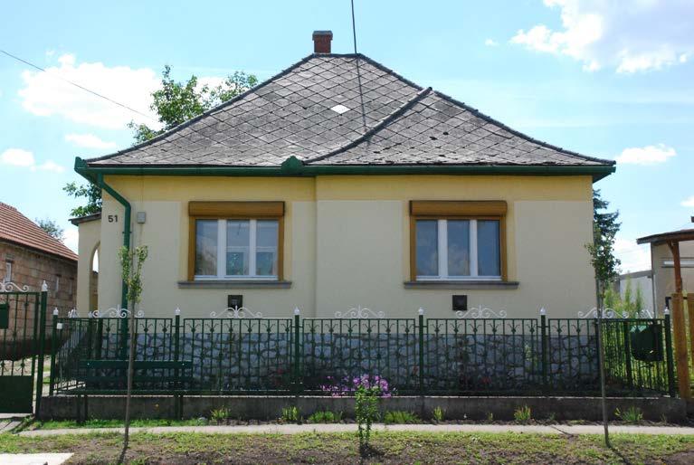 járókelők felé.