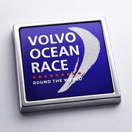 VOLVO OCEAN RACE 19 A LEGNAGYOBB KIHÍVÁS. DE ÖNNEK KI SEM KELL SZÁLLNIA KÉNYELMES VOLVÓJÁBÓL Mindenki álma elsőként célba érni. De már az is nagy eredmény, ha az ember egyáltalán célba ér.