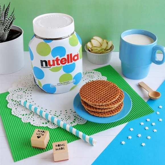 A Ferrero hétmillió különböző címkével, egyedi azonosítási kóddal és sajátlagos, megismételhetetlen grafikával hozott