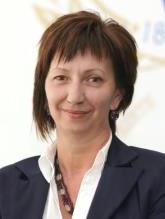 ZÁHONYI VASUTAS IV. évfolyam, 18. szám 2014. október 6. Ismét emlékeztünk Ismét emlékeztünk október negyedikén az újkenézi és a záhonyi temetőben volt kollégáinkra, tisztségviselő társainkra.