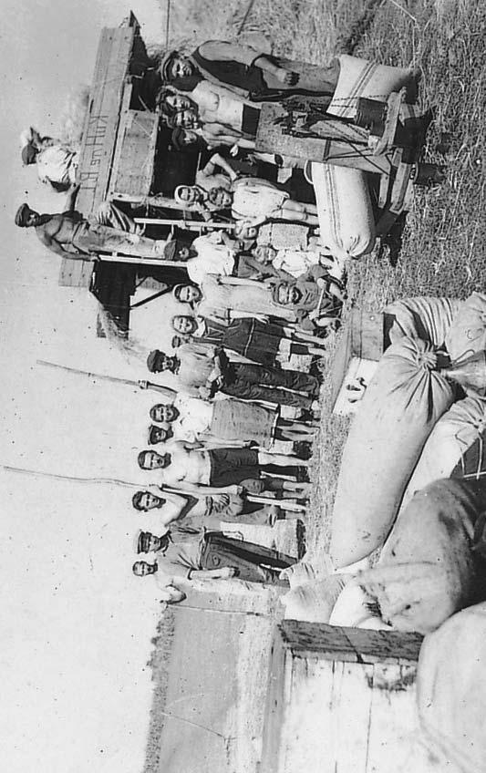 90 Újhartyáni Képeskönyv 93. Cséplés a hernádi tanyán 1948. július 27-én.