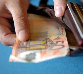 T: 0949 546 577 STAVIAM komíny a komínové systémy, aj dodám. Oprava starých komínov. T: 0905 932 048 KLASICKÁ zdravotná masáž v Galante. Objednajte sa na tel. čísle: 0940 300 080.