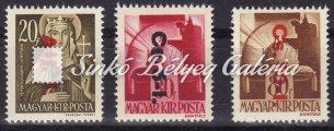 Block of four, reversed overprints, with margin. Catalog value: 144.000HUF 1946. Köztársaság, tévnyomat.
