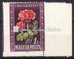 , 3 coherent 40 ﬁllér stamp with strongly visible defective perforation. 1950. Virág I.