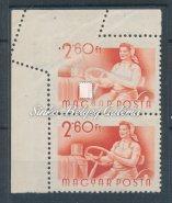 Munka, tévnyomat 10f záró érték 8-as tömbben, jelentős elfogazás miatt megsemmisítő lyukasztással. / 1955.