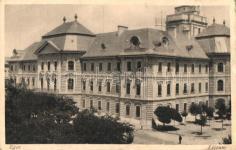 Eger, Dobó szobo r (EK)