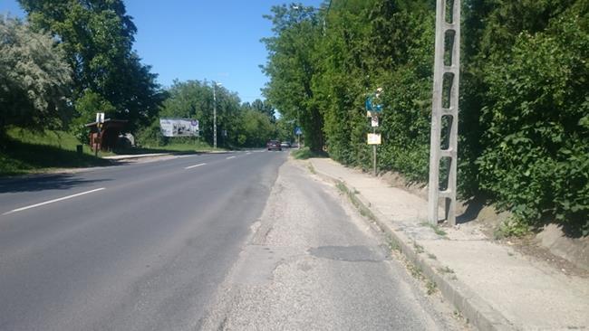 Megálló kódja: 41 Gárdonyi Géza utca meglévő Volán megálló Megálló felszereltsége Oszlop, tábla: