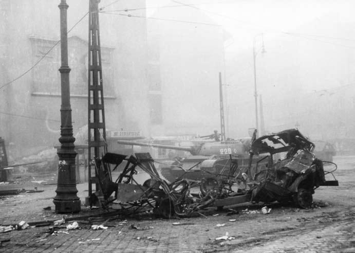 Budapest, 1956. október 25. A Kálvin tér Frontország lett Magyarország is.