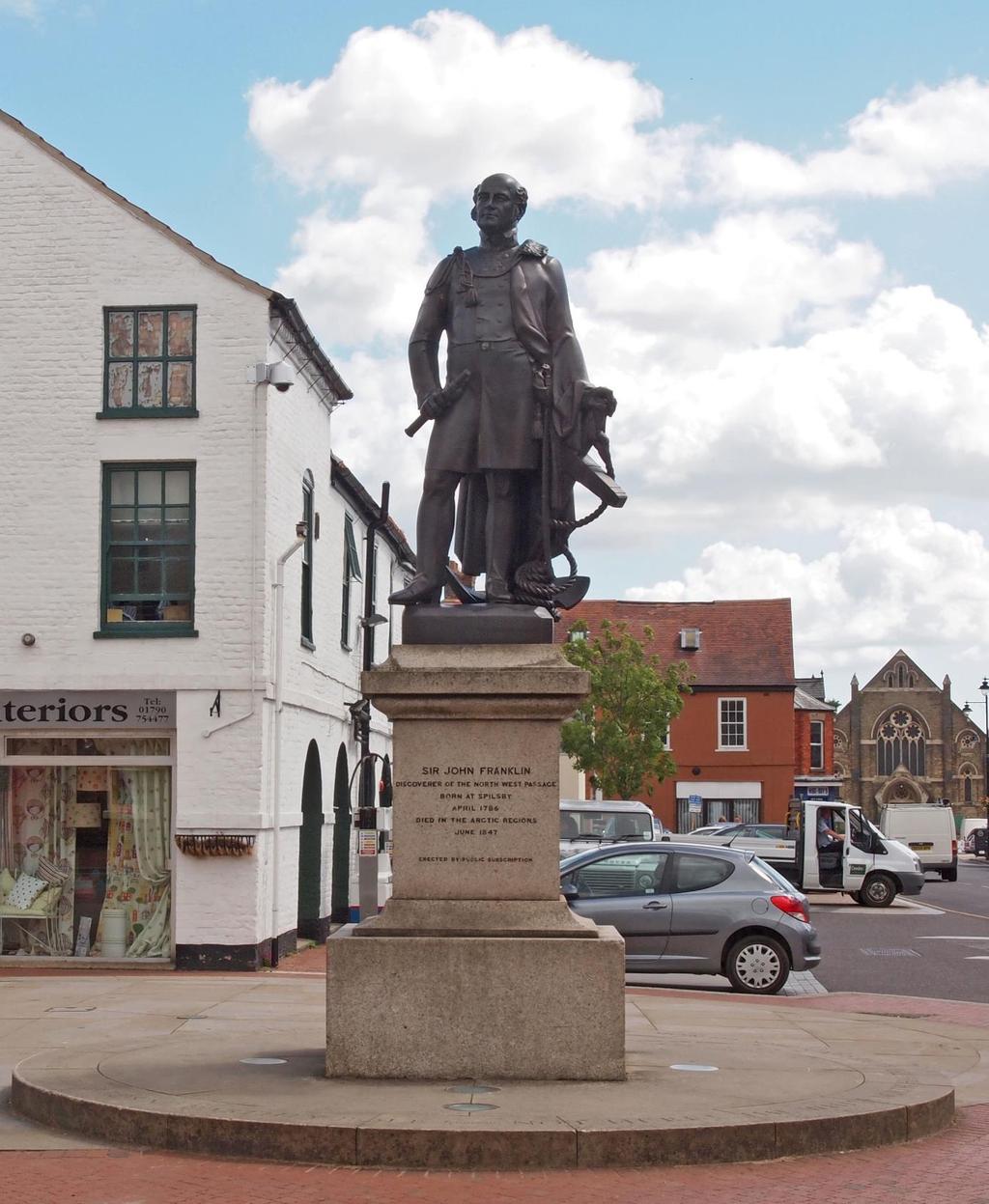 Sir John Franklin szobra szülővárosában, Spilsbyben (1861). A XIX. században már nem folytatták a kutatást. Sir John Franklin történetét a brit sarkkutatás szomorú epizódjaként lezárták.