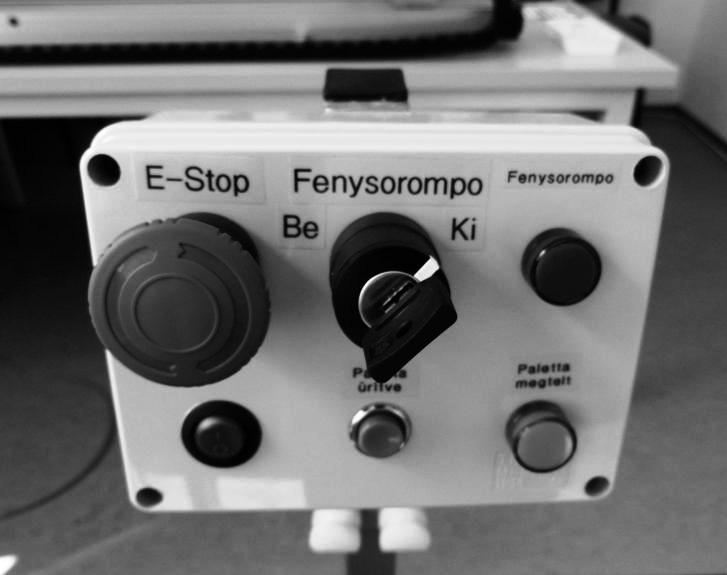 A fénysorompó funkcióját két Pepperl Fuchs RL8 retroreflektív szenzor látja el. 5. ábra. A paletta képe.
