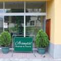 00 Tó Csárda (Restaurant) H-2900 Komárom, Madách Imre utca 10. GPS: N47.73737, E18.12506 Tel.