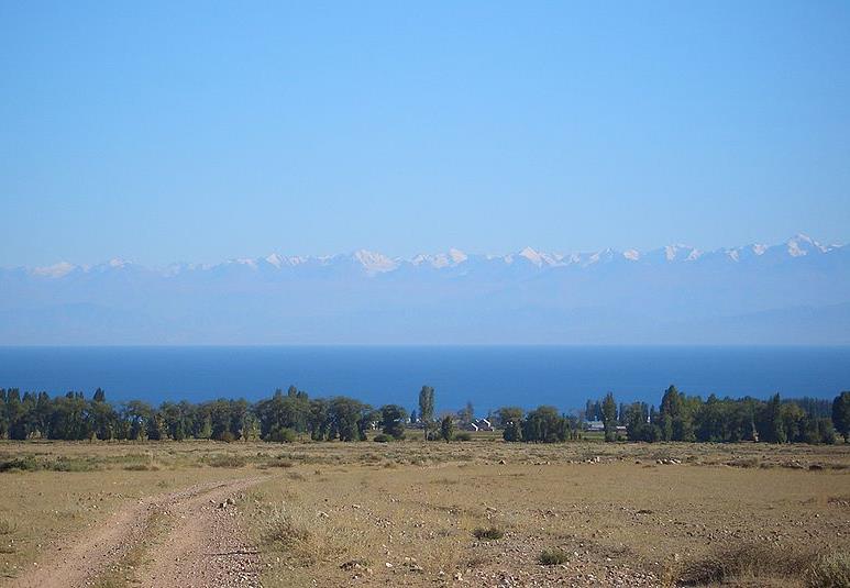 / 2500 km hosszú /