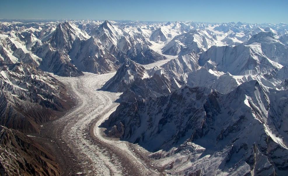 Afganisztán határvidékén / 500 km hosszú / K2