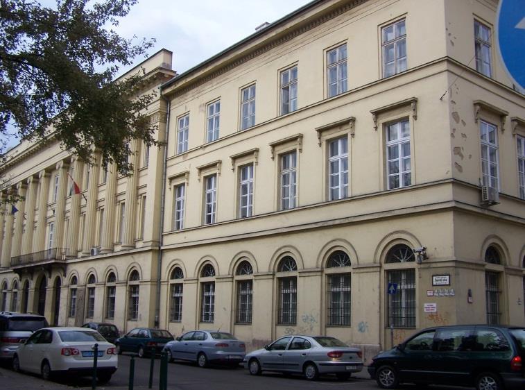 épülete Hild József tervei alapján (Honvéd Markó Stollár és Falk utcák által határolt területen) 1840: Kossuth és Széchenyi szorgalmazza a