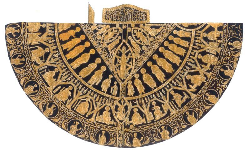 Eredetileg harangalakú miseruha Gallér később került rá Hátán villáskereszt minta (Y) A magyar koronázási palást rajzolatának másolata A hagyomány szerint