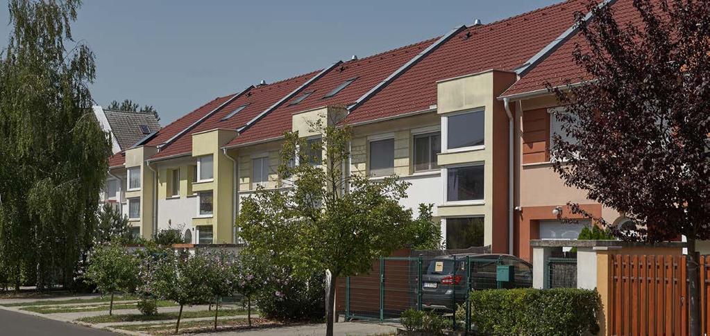 ÚJ,
